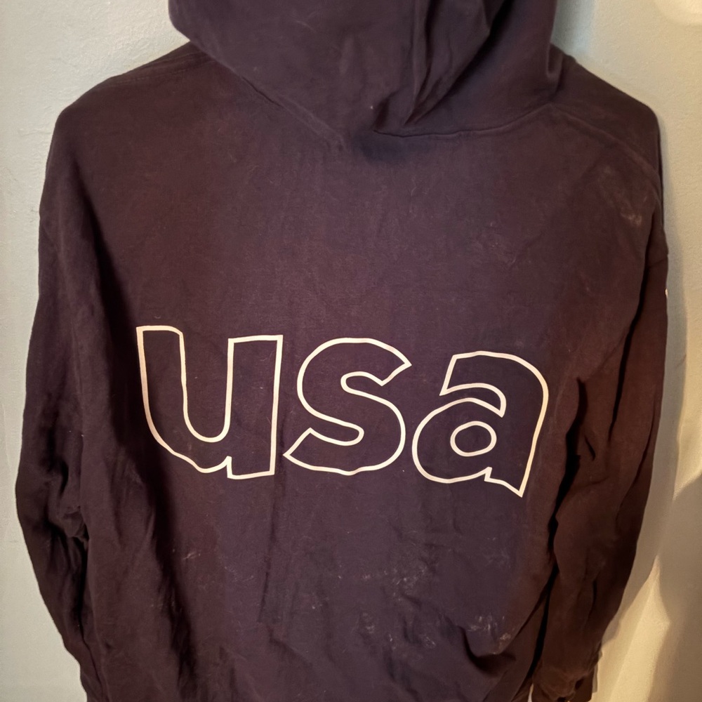 American Eagle Outfitters Men's Sweater